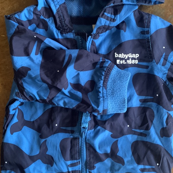 Baby Gap windbreaker - Picture 3 of 3